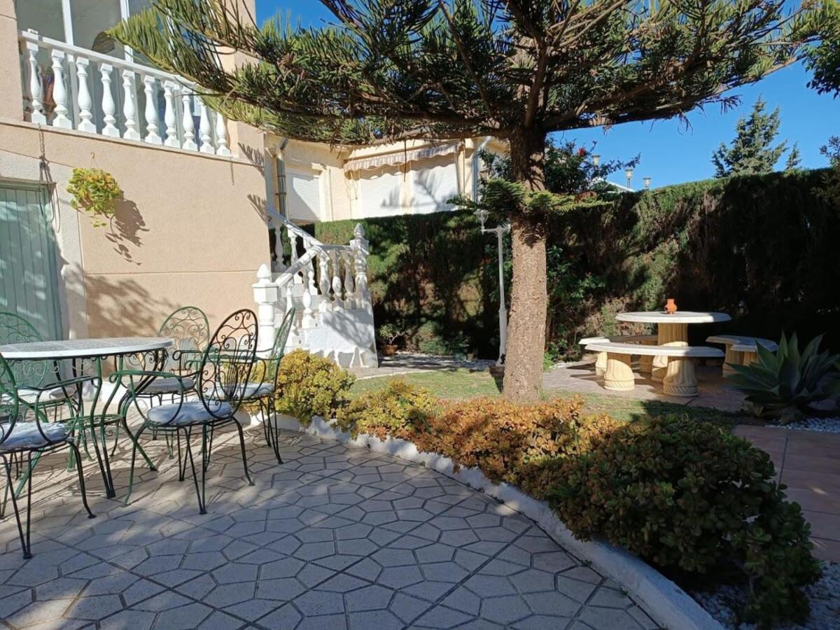Quaint Ground Floor Apartment With Pool Lb1 Torrevieja Exterior photo